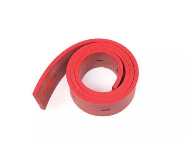 GUMA SSAWY TYLNA COMAC C100 2018