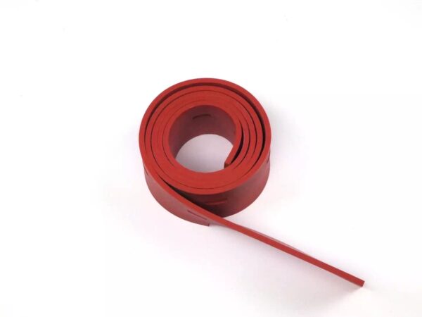 GUMA SSAWY PRZEDNIA COMAC C100 2018